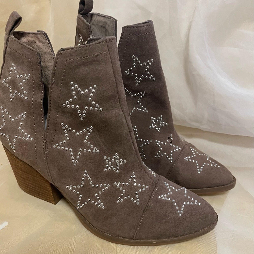 Carlos Santana Women's Westerly Hippie Festival Boho Boots 6.5